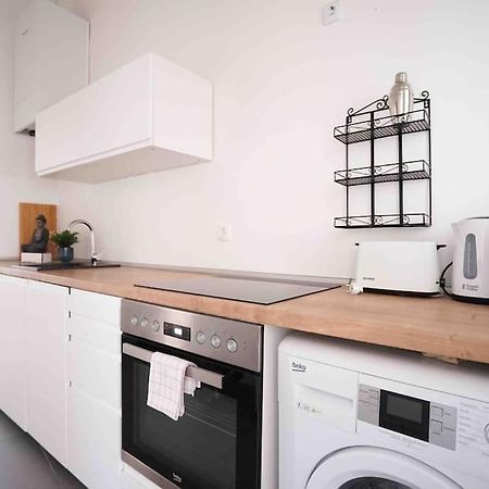 וינה Modern Living In City Center - Fully Equipped מראה חיצוני תמונה